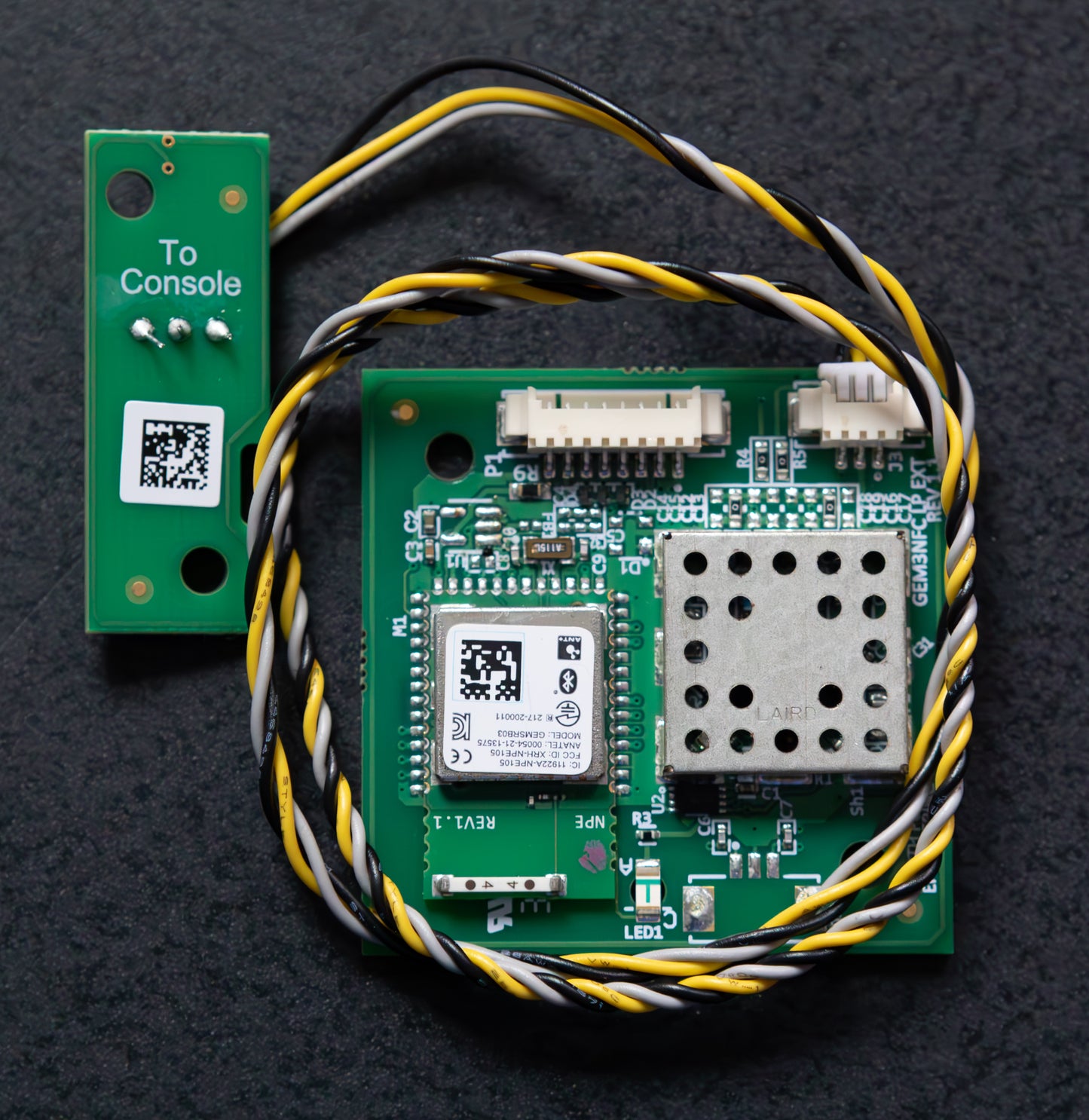 Image of an NPE GEM3NFC-EXT from the front